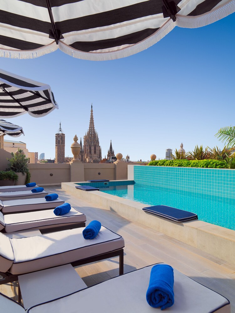 Piscina en la terraza