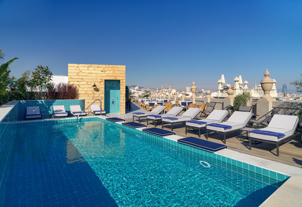 Piscina en la terraza