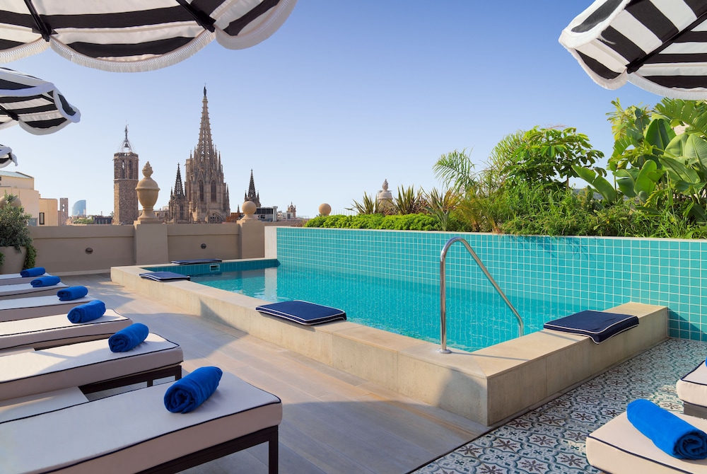 Piscina en la terraza