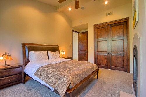 Tuscan Villa - #SS2