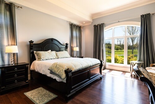 Luxury Vacation Rental Home in Prince Edward County Ontario