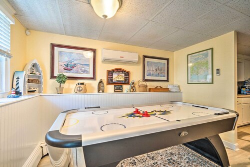 East Falmouth Home: 3-Min Walk to Private Beach!