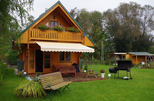 Idyllische Holzhütte mit Wasserzugang und Sauna nahe Berlin