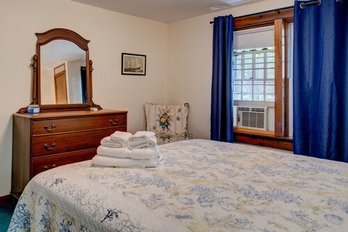 Charming home within walking distance to Nauset Beach and National Seashore!