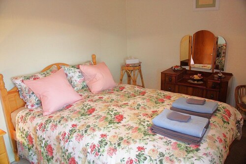Detached Holiday Home with spectacular views of Dornoch Firth.