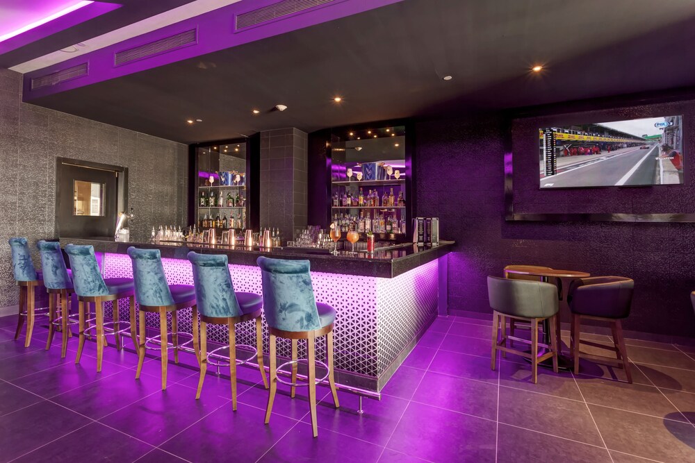Sports Bar