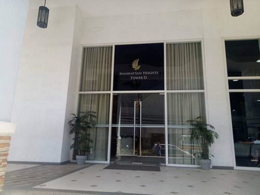 Family Condo, 2 Bedrooms, Pool Access, Garden Area - Interior Entrance