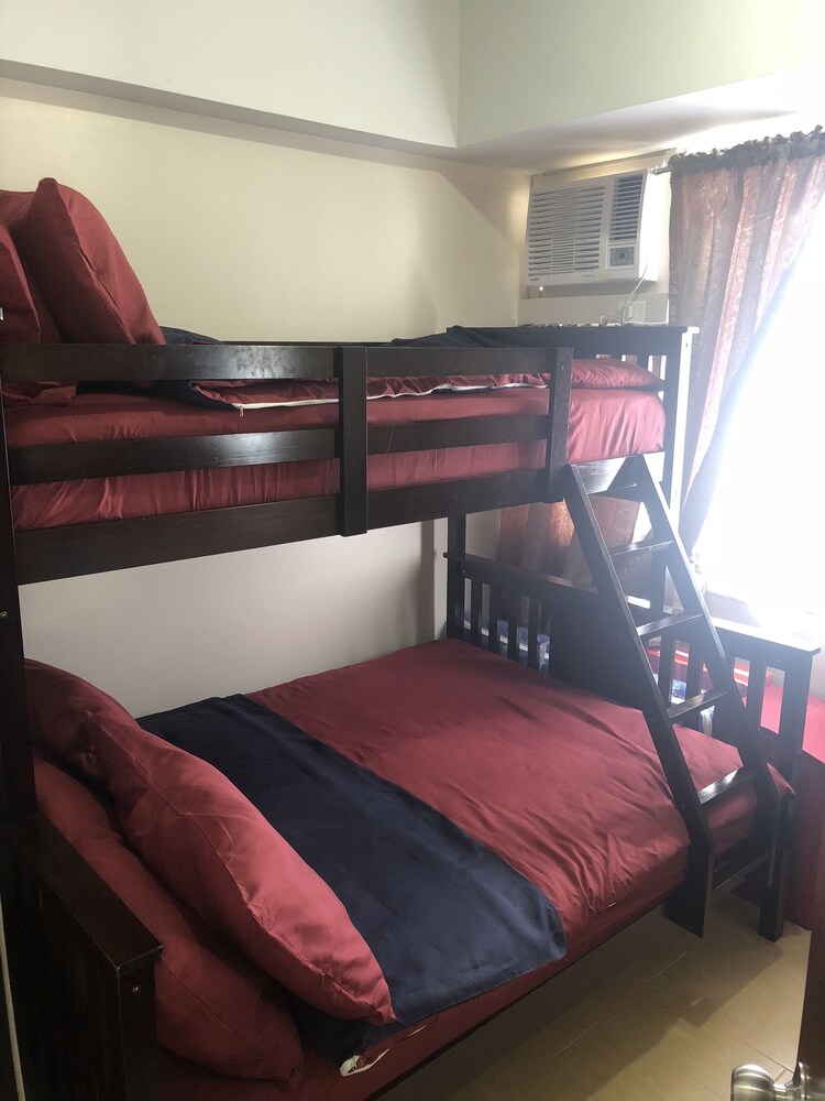 Family Apartment, 2 Bedrooms, Pool Access, Poolside - Childrens Theme Room