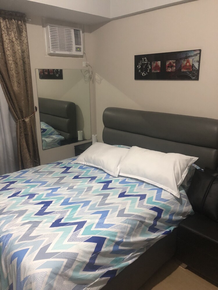 Family Apartment, 2 Bedrooms, Pool Access, Poolside - Guestroom View