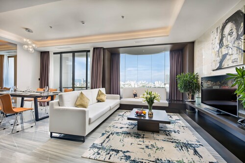 Satya Hotel