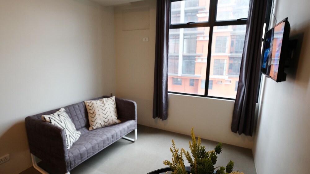 Room, 1 Bedroom - Living Room
