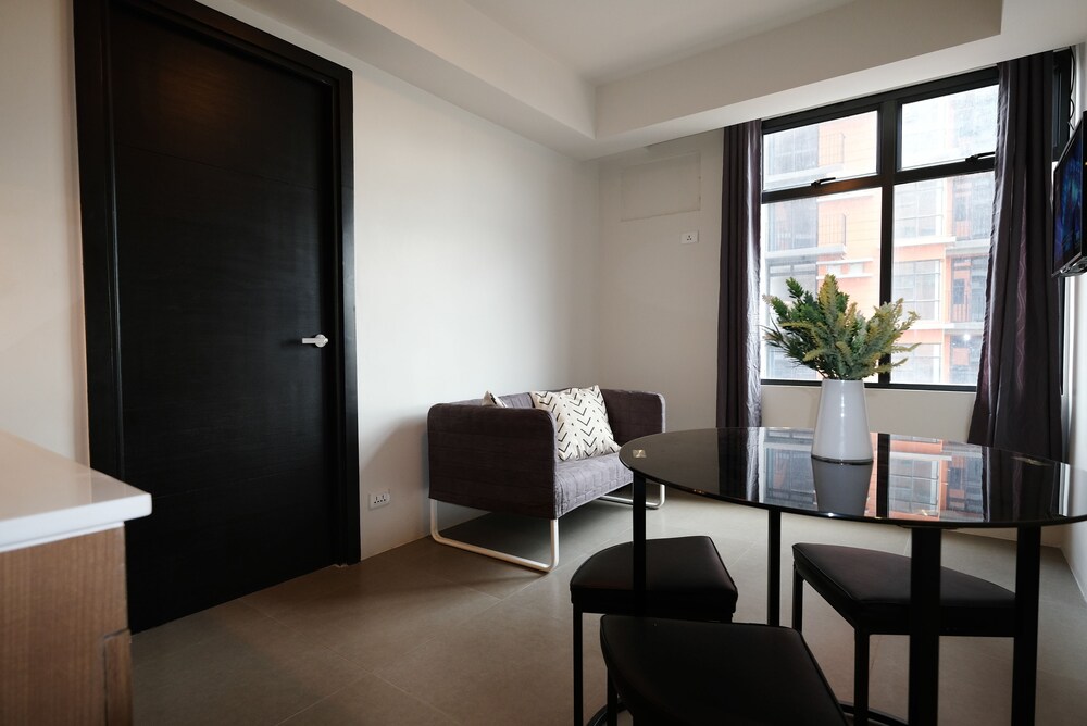 Room, 1 Bedroom - Living Area