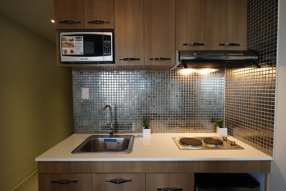 Room, 1 Bedroom - In-Room Kitchenette