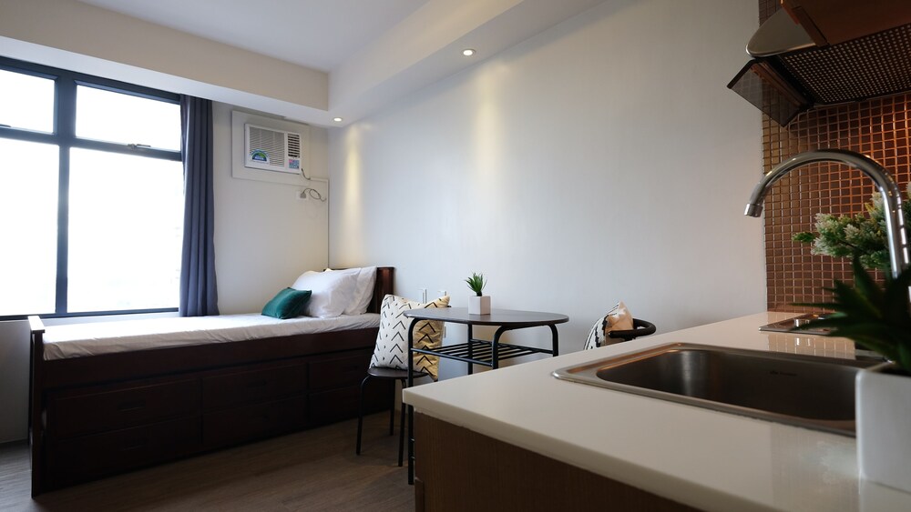 Studio - Guestroom