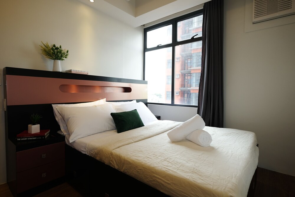 Room, 1 Bedroom - Featured Image