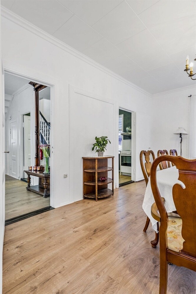 Villa, 5 soverom, utsikt mot innsjø - oppholdsområde