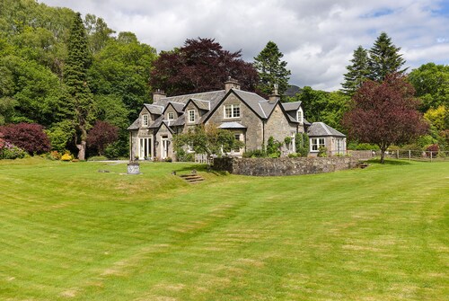Unique Scottish Country House In Trossachs National Park/Loch Lomond- 6 bedrooms