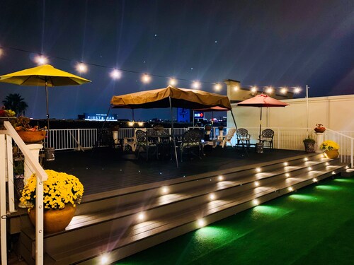 Melrose Hostel