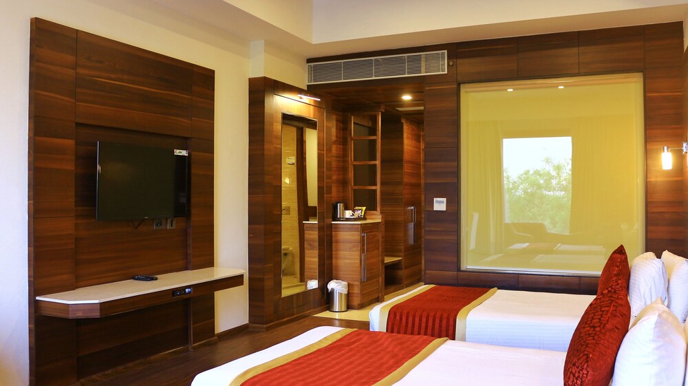 Guestroom View