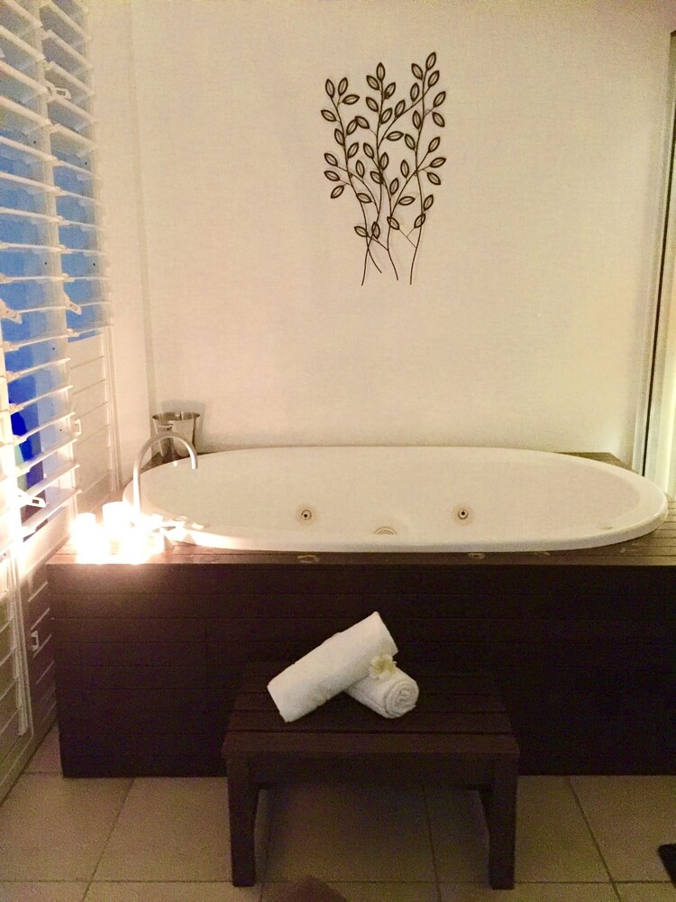 Villa, 3 Bedrooms, Pool Access - Jetted Tub