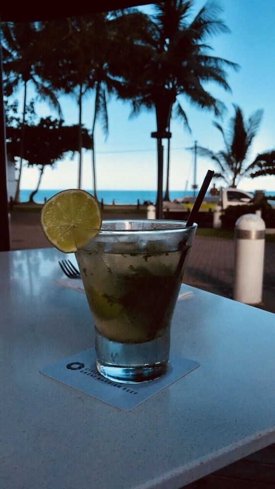 Hotel Bar