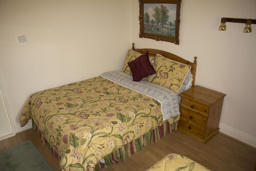 Boley Patrick Self Catering Rental (Apartment 2, Sleeps 4)