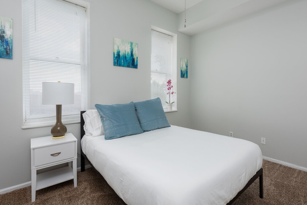 Traditional Apartment, 2 Bedrooms, Kitchen - Room