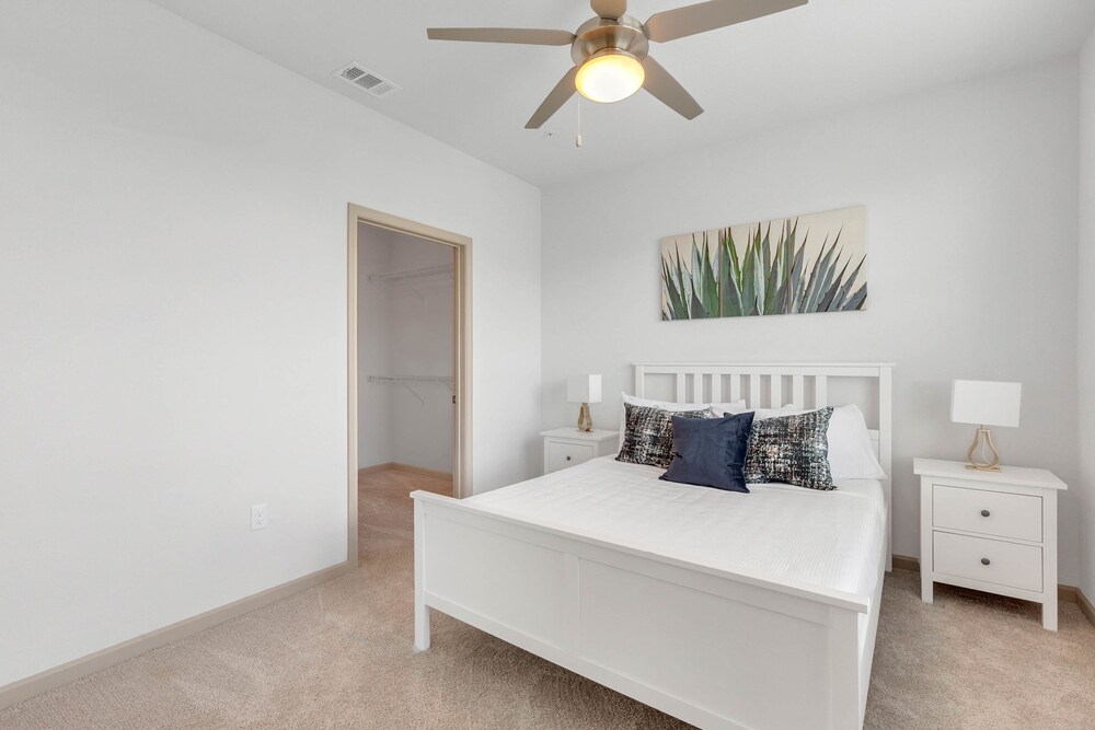 Apartment, 2 Bedrooms - Guestroom