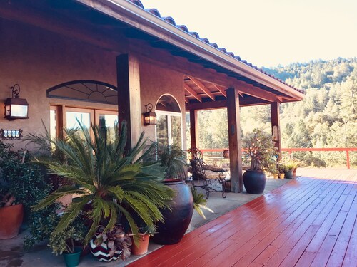 SPECIAL - weekend of New Years Eve -3 Day booking, 4th Day FREE