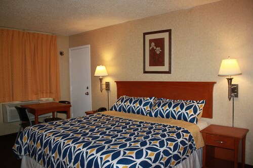 Port of Tacoma Inn