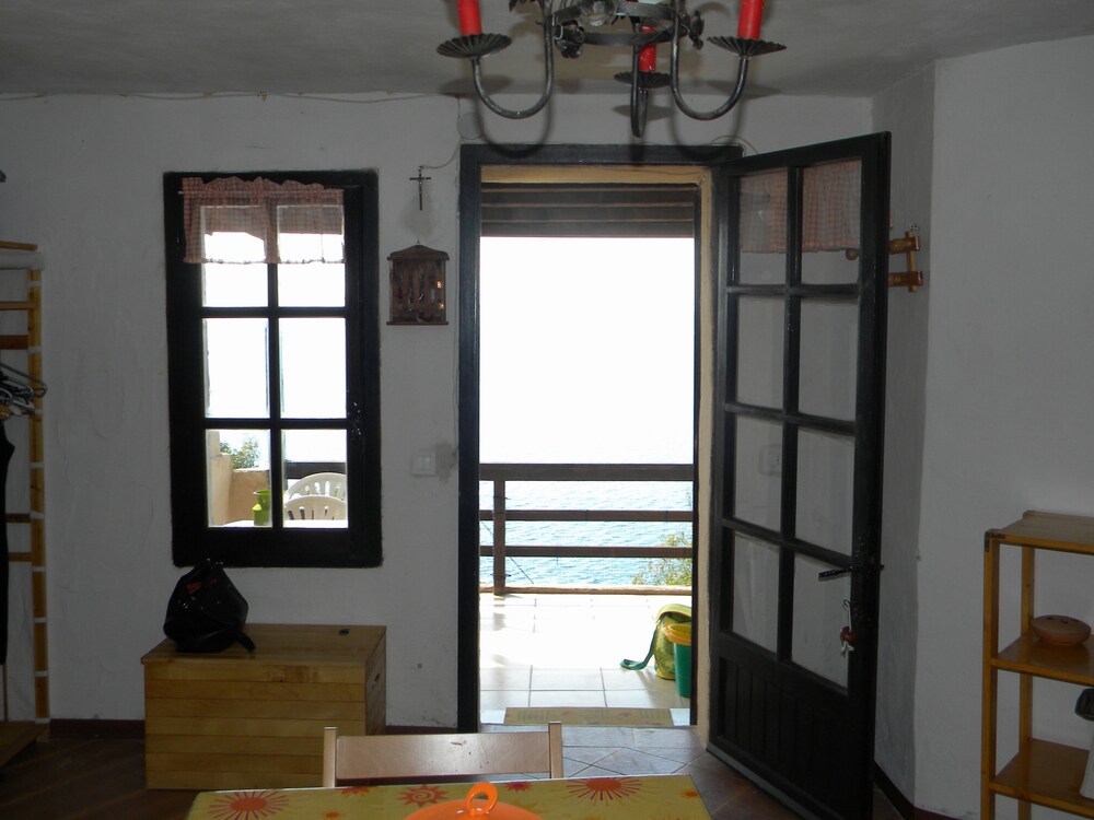 House, 2 Bedrooms - Guestroom View
