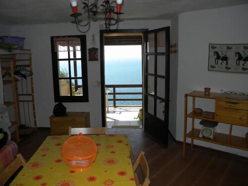 House, 2 Bedrooms - In-Room Dining