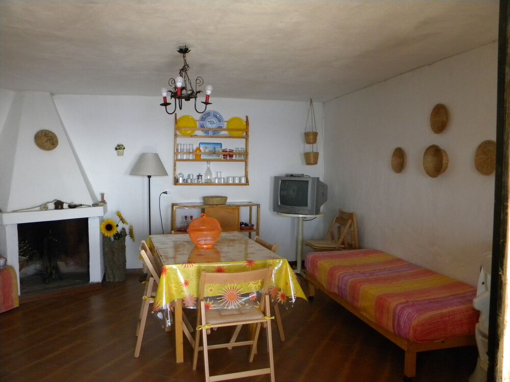 House, 2 Bedrooms - In-Room Dining