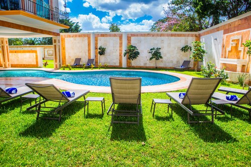 Hotel Palacio Maya