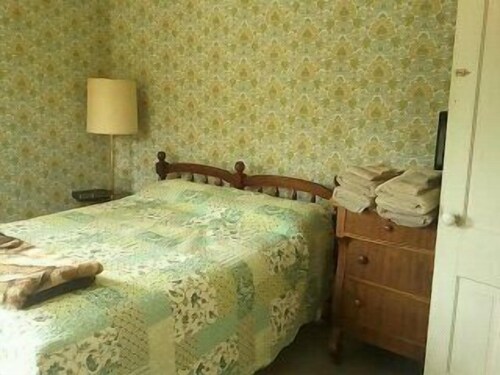 Ellicottville Ski House, Cozy Country Home Minutes from Slope