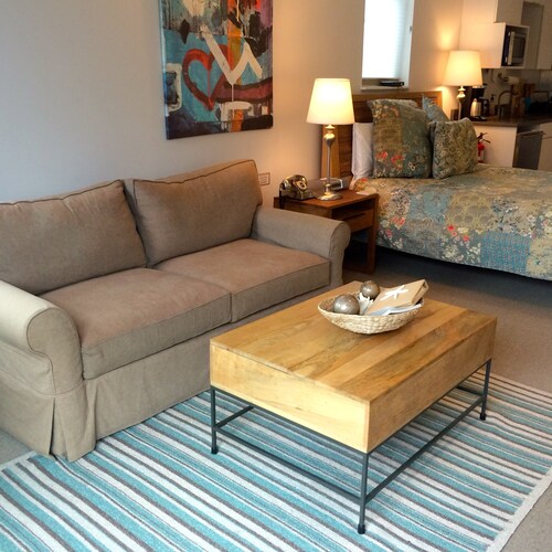 'The Leeward Studio' at SeaStar Lofts on the Waterfront!