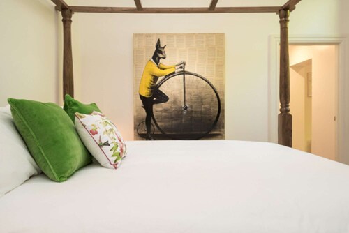 Rent your own Hotel in the Victorian Goldfields