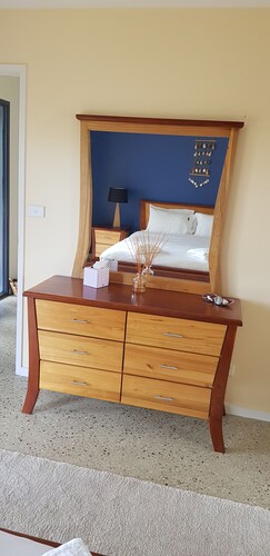 Roaring Beach Retreat - pet friendly
