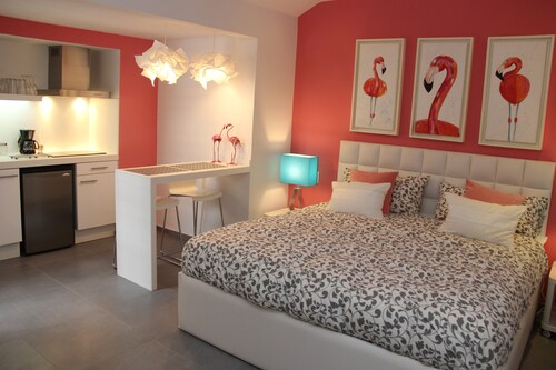 EASY 3 MIN WALK TO THE BEACH FROM LAGOON STUDIO 4
