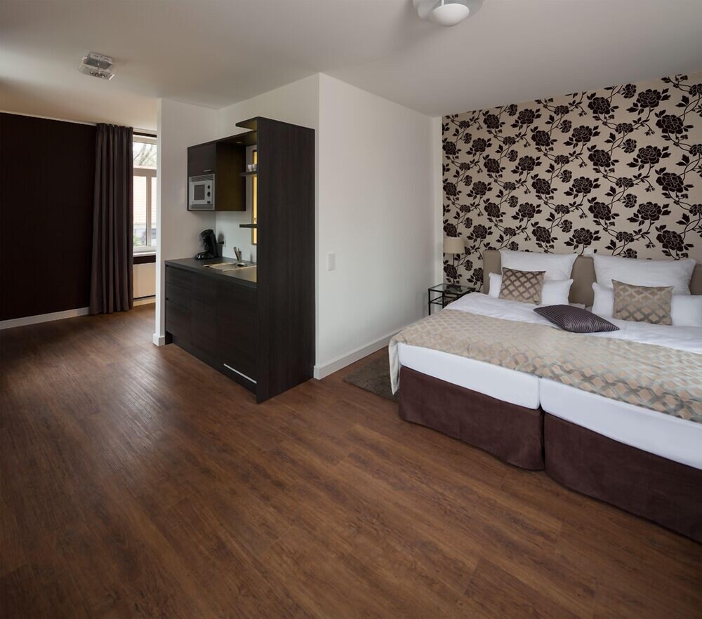Zimmer (Comfort-Doppelzimmer, Kochnische)