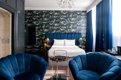 Lock & Key Hotel