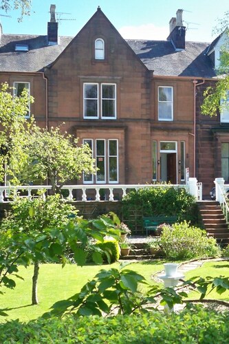 Glenaldor House