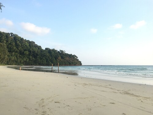 เกาะกูด เนเวอร์แลนด์ บีช รีสอร์ท