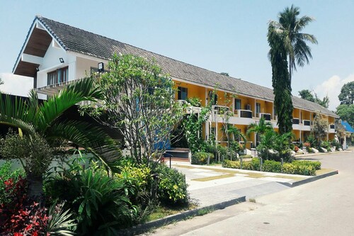 อ.บางสะพาน รีสอร์ท โฮเทล