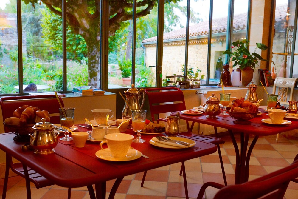 Salle de petit-déjeuner