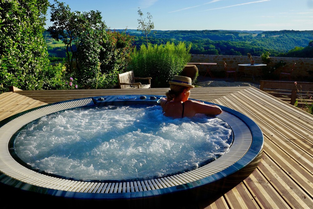 Bain à remous extérieur