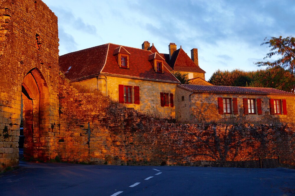 Façade de l'hôtel - Soir/Nuit