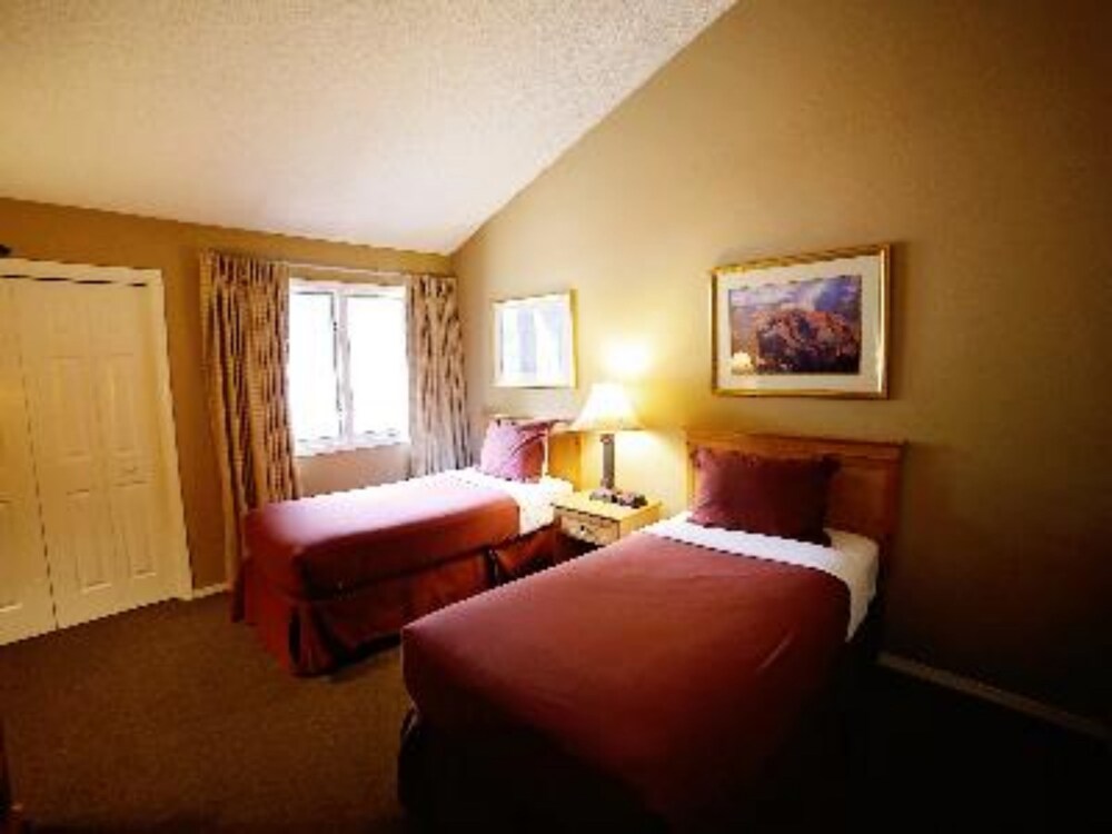 Room (2 Bedroom Deluxe) - Room
