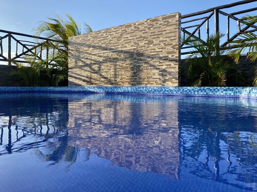 Hotel Suites La Roca
