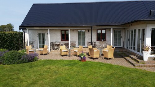 Glimminge Bed & Breakfast